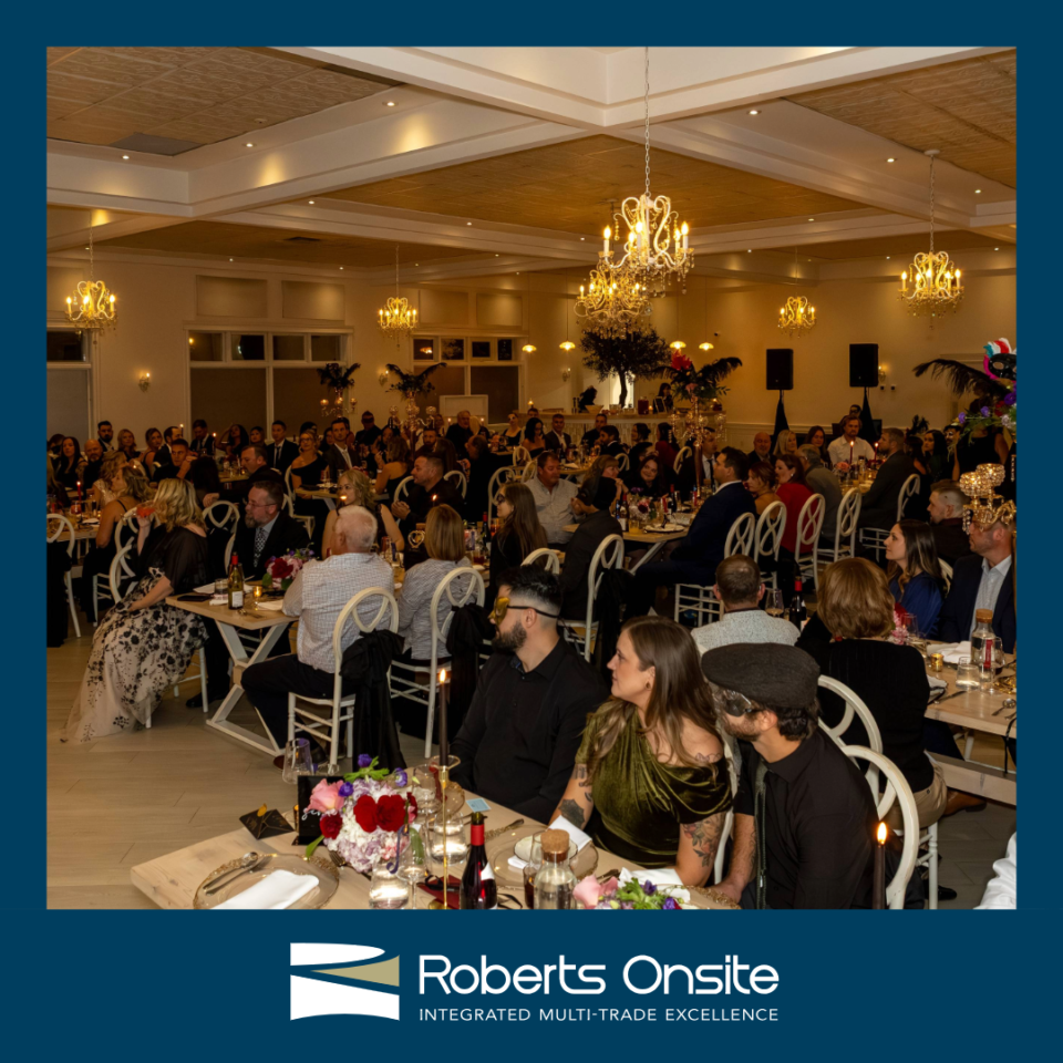 Roberts Onsite A Night in Disguise 5 1